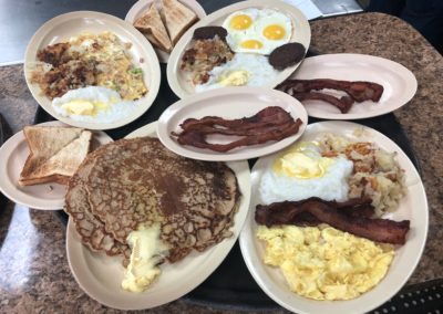 Pappa Yolks Grill is Houston's Best Breakfast and lunch 5:00 AM - 3:00 PM